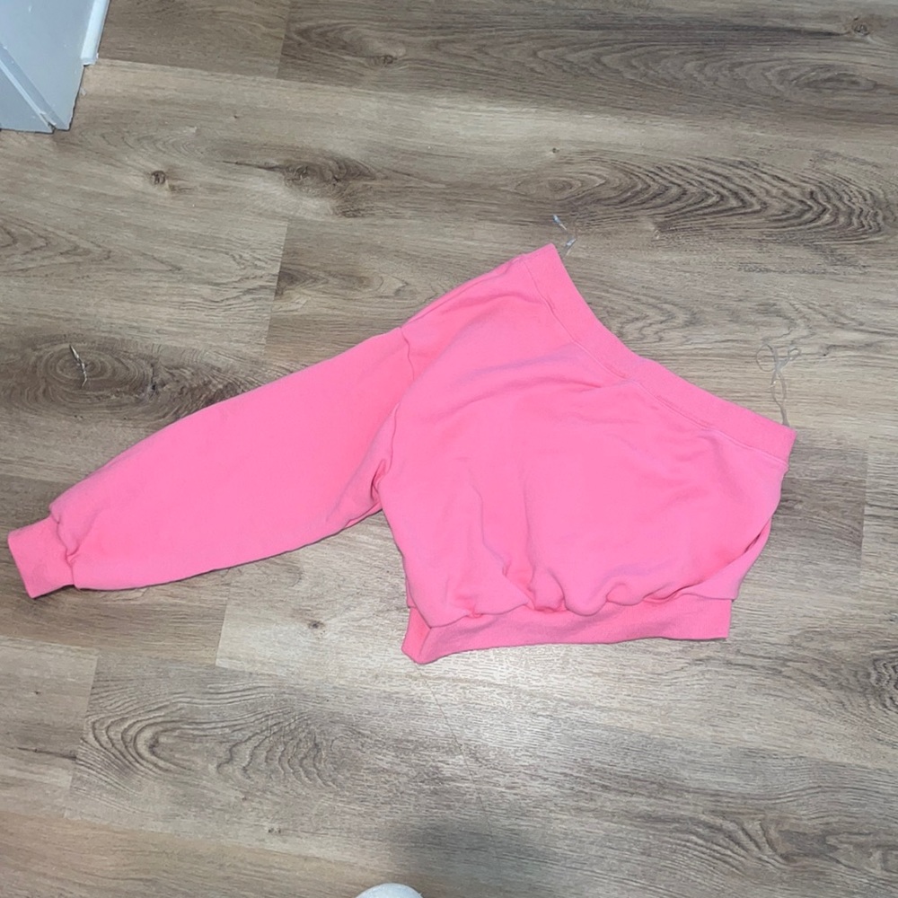 One shoulder Cropped Pink Sweater
